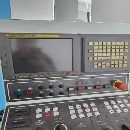 台湾远东数控镗铣床BMC-135，BT50主轴带齿轮箱，工作.